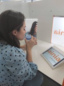 El Centro Tecnológico AINIA aplica la neurociencia para medir el impacto emocional de los productos cosméticos