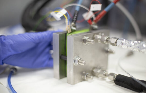 TEKNIKER quiere situar a España a la cabeza del hidrógeno verde y de la producción de energía eólica marina