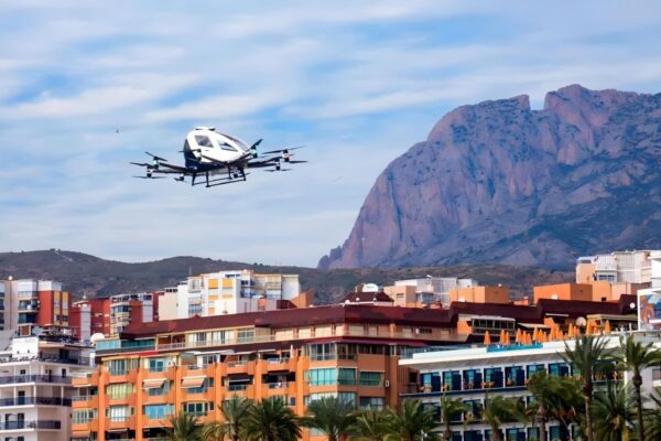 ITG aporta la tecnología necesaria para el primer vuelo europeo de aerotaxi no tripulado y múltiples drones en entorno urbano