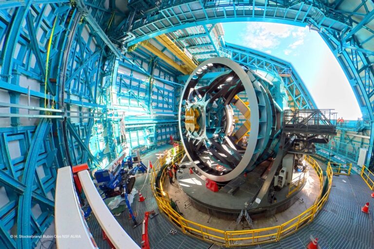 TEKNIKER participa en la puesta a punto de un telescopio y presenta nuevas tecnologías láser para fabricación avanzada