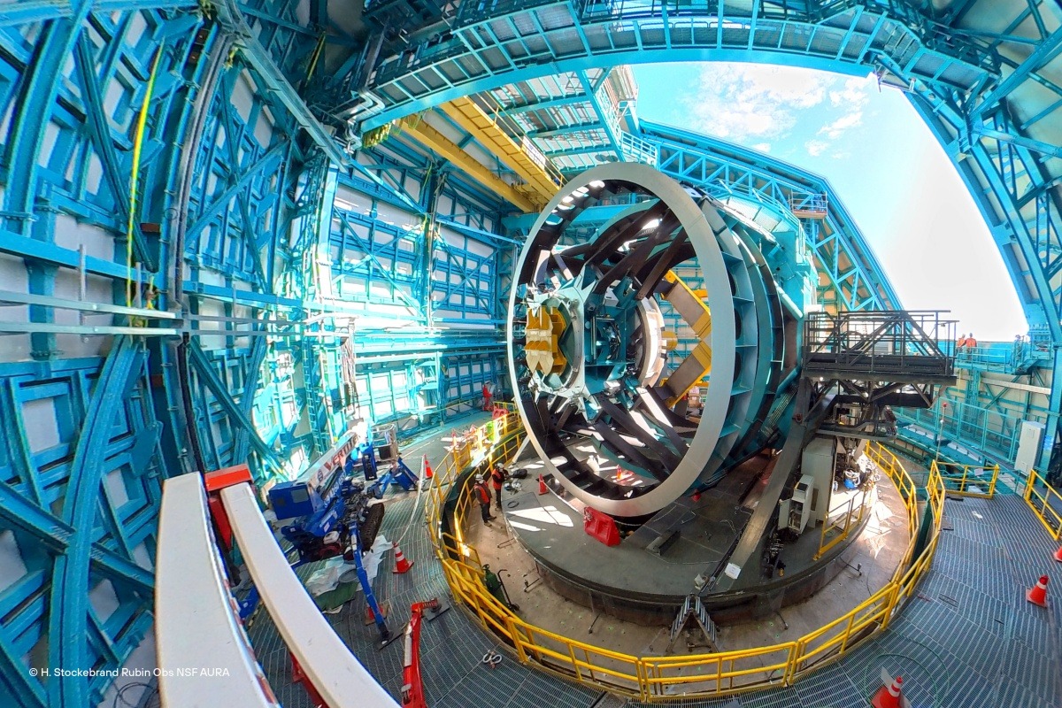 TEKNIKER participa en la puesta a punto de un telescopio y presenta nuevas tecnologías láser para fabricación avanzada