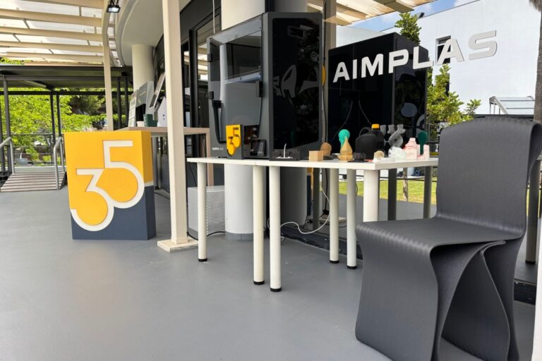 El Centro Tecnológico AIMPLAS celebra 35 años de innovación con una exposición tecnológica mirando al futuro