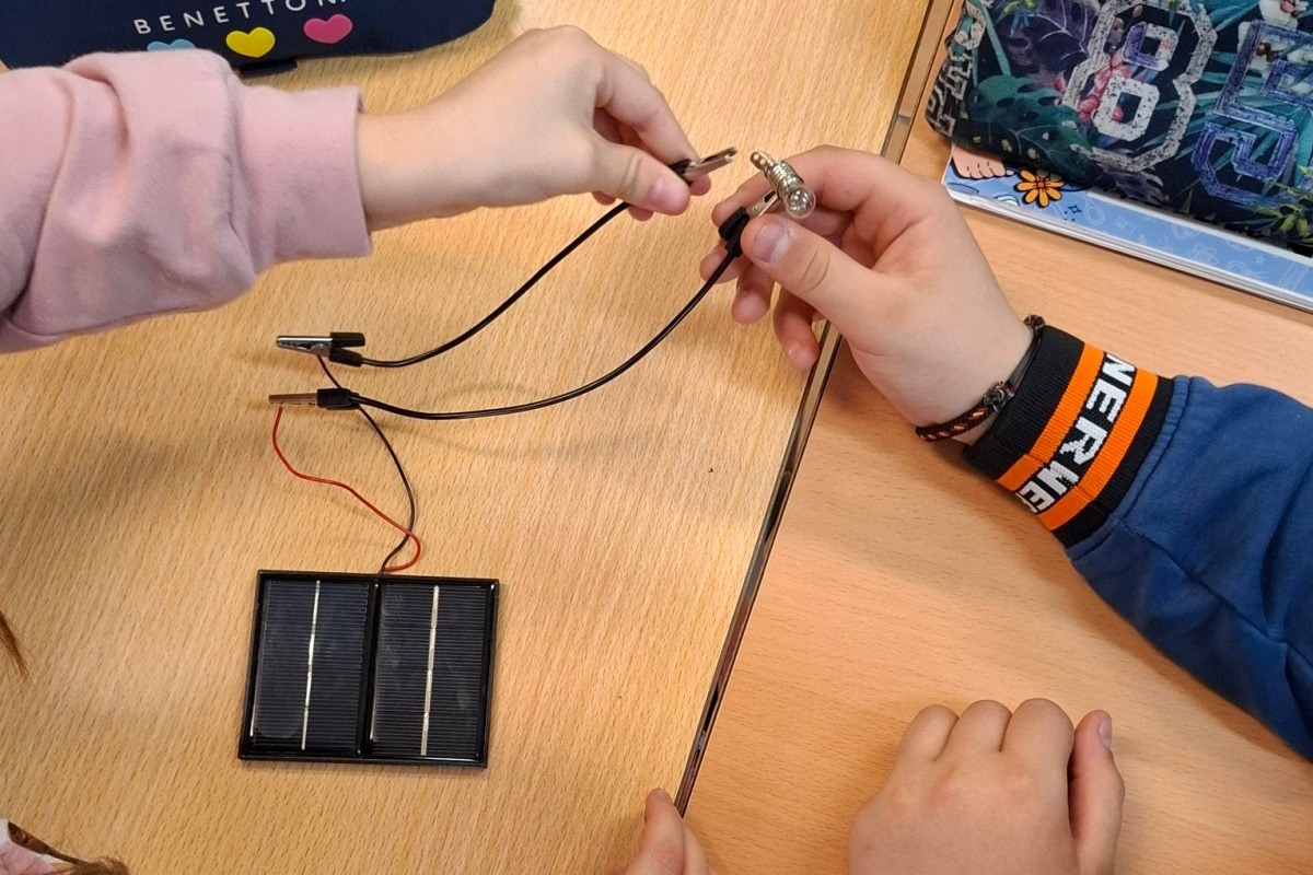 CIRCE es socio tecnológico del mayor evento sobre recarga de vehículo eléctrico y forma a escolares en energía renovable