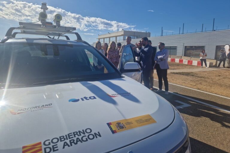 El Instituto Tecnológico de Aragón (ITA) presenta en Motorland el Laboratorio de vehículo autónomo y conectado