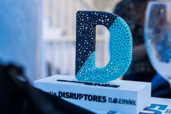 Tres Centros Tecnológicos Fedit -EURECAT, GRADIANT y TECNALIA- finalistas en los DISRUPTORES Innovation Awards 2025