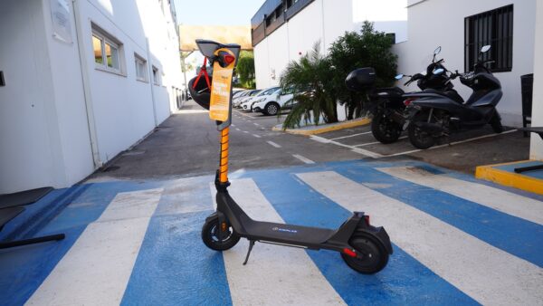 AIMPLAS lidera el proyecto MAT3D-XL, amplía su reconocimiento como certificador y presenta el patinete Scootech
