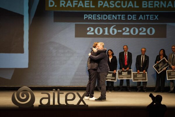 El Centro Tecnológico AITEX celebra 40 años rindiendo homenaje a su historia y a quienes la construyen