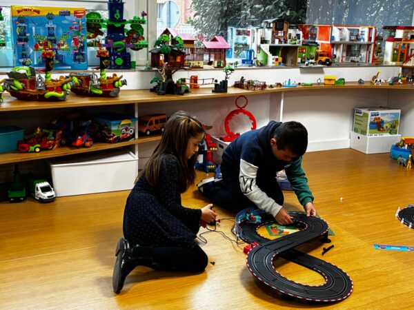 El 81 % de los profesionales sanitarios detecta un aumento de problemas en el desarrollo infantil asociados al uso excesivo de pantallas