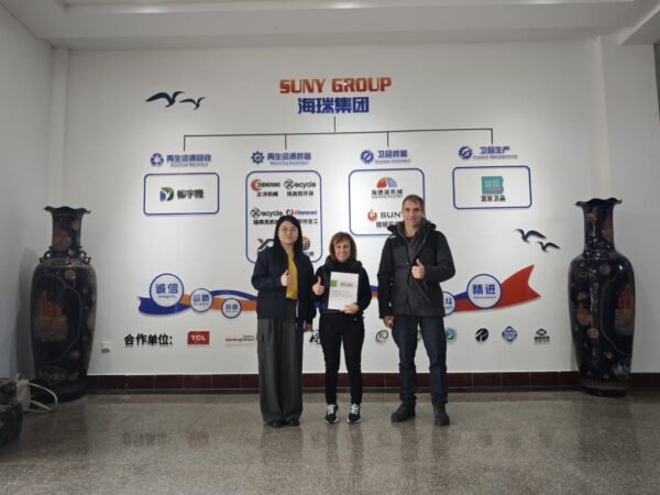 ITC -REDIT- viaja a China para profundizar en procesos de recuperación de baterías ion-litio y participa en proyectos clave del sector cerámico