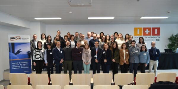 La Comisión Europea destaca el esfuerzo de las empresas de la Comunitat Valenciana por adoptar Inteligencia Artificial en el último año