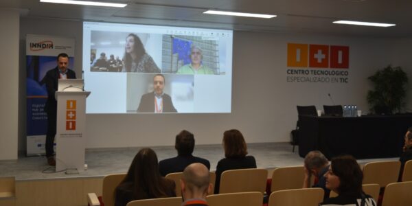 La Comisión Europea destaca el esfuerzo de las empresas de la Comunitat Valenciana por adoptar Inteligencia Artificial en el último año