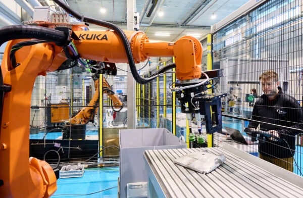 TEKNIKER renueva su oferta tecnológica con la I+D+I más cerca de la industria y exhibe en BIEMH el futuro de la fabricación avanzada